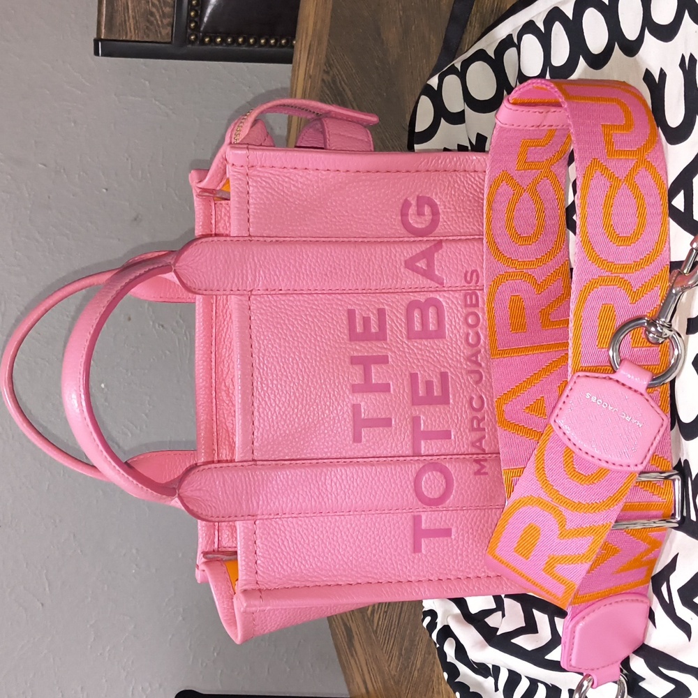 Marc Jacobs Candy 🍭Small  Pink Tote With Additional Webbing Strap .